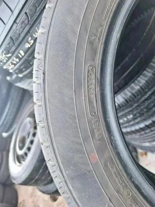 215 60 R17 96H Dunlop - 1 neumático +95%