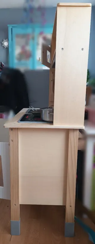 Cocina de juguete de madera