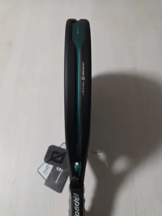 Bullpadel Hack 04 Hybrid Nueva