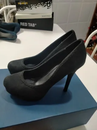Zapatos de tacón negros
