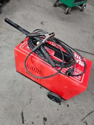 Soldador de electrodo