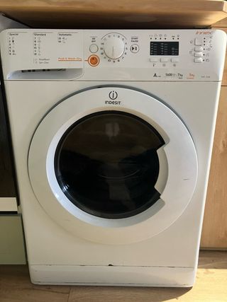 Lavadora-Secadora Indesit Innex 7kg