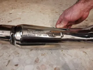 Tubo de escape REMUS  moto