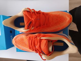 Zapatillas Hoka Running Naranja y Azul