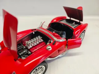 Ferrari 250 Testa Rossa Bburago 1:18