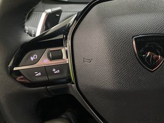 Peugeot 2008 Allure Hybrid 1.2 145CV eDCS6 MHEV!!!