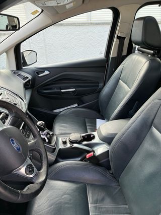 Ford Grand C-MAX TITANIUM 2014