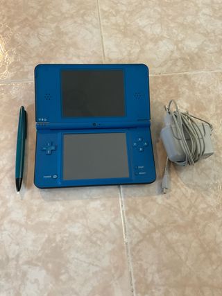 Nintendo DSi XL Blu con 10 giochi