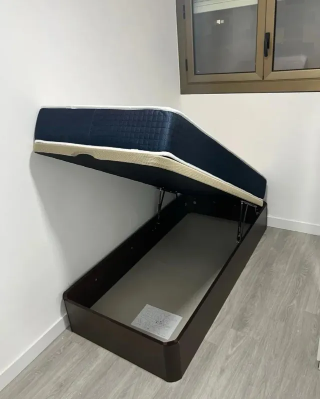 Canapés,colchones,somieres,base,cabezales,mesitas