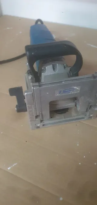 Engalletadora Virutex