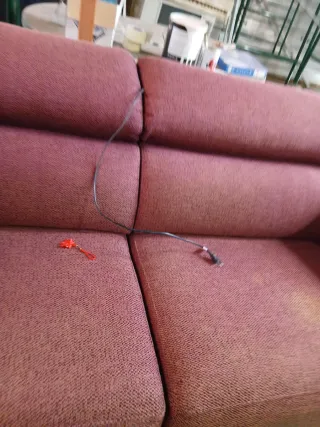 Sofá de tela morado