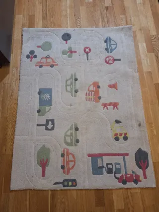 Alfombra infantil de juegos con coches 1x1,30