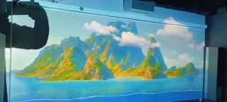 Proyector BenQ 4K UHD Cine en Casa