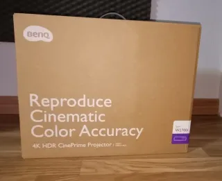 Proyector BenQ 4K UHD Cine en Casa
