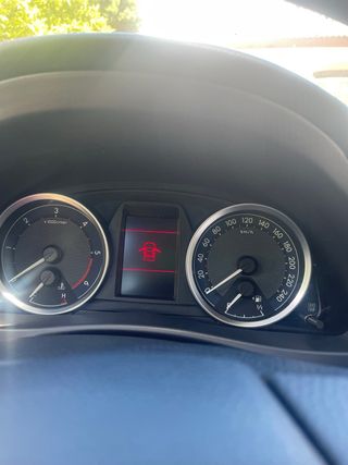 Toyota Auris 2014