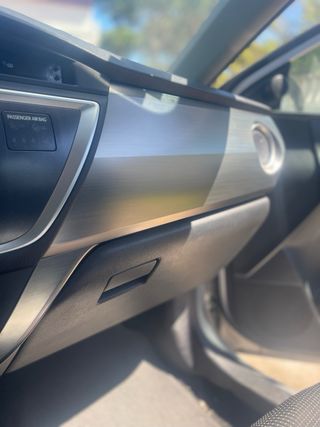 Toyota Auris 2014