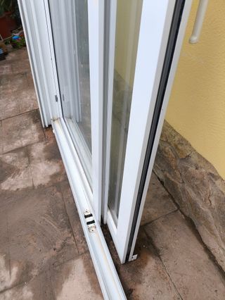 Balconera 200x228 corredera doble persiana manual