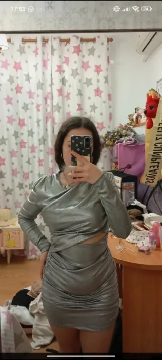 Vestido plateado brillante