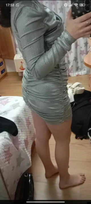 Vestido plateado brillante