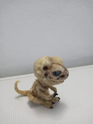 Dinosaurio esqueleto juguete