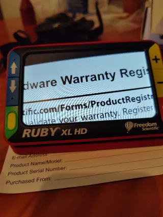 Lupa electrónica marca Ruby modelo XL HD