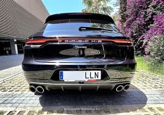 PORSCHE MACAN -