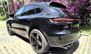PORSCHE MACAN -