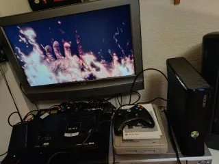 Xbox 360 Kinect + 2 Mandos + Giochi