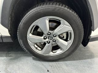 Toyota RAV4 220H Advance