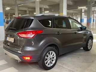 Ford Kuga TITANIUM 2015 (garantia incluida)