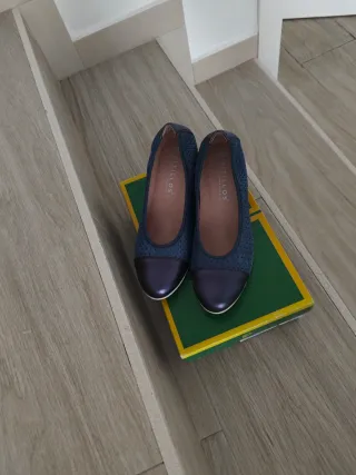 Zapatos de piel tacón bajo Pitillos núm 37