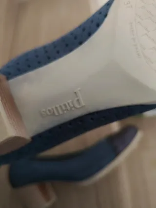 Zapatos de piel tacón bajo Pitillos núm 37