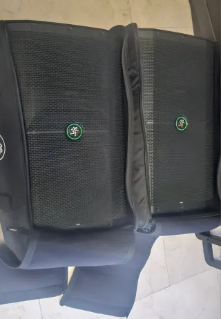 Mackie Thump 212 + Fundas Originales