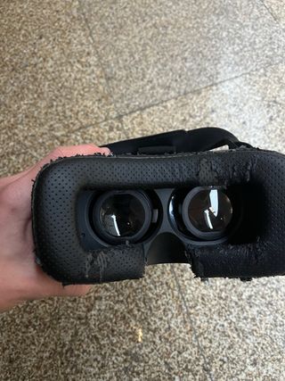 Gafas VR con almohadilla levantada