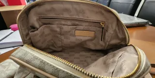 Bolso Michael Kors Beige y Dorado