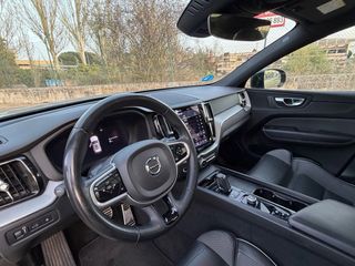 Volvo XC60 2.0 T6 AWD R-design 2021