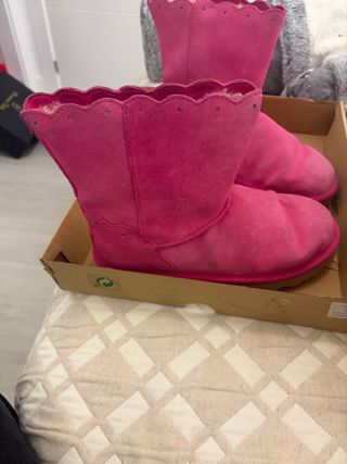 Botas UGG niña rosa con pelo talla 34