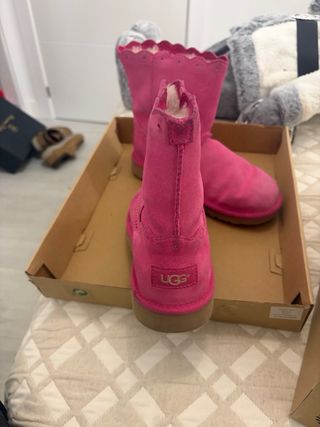 Botas UGG niña rosa con pelo talla 34