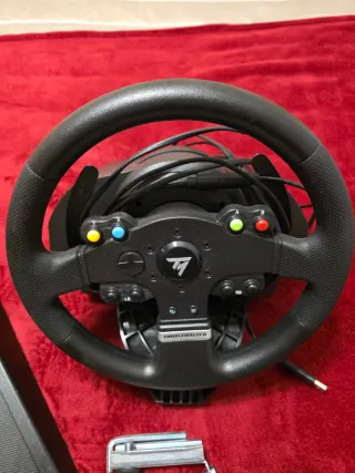 Volante Thrustmaster TMX Pro