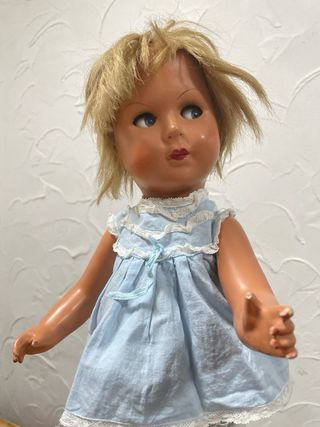 Muñeca antigua Florido