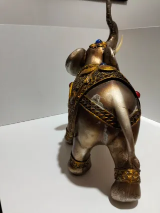 Elefante Decorativo con Incrustaciones