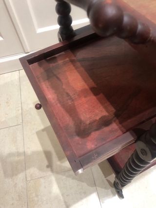 Camarera Antigua de Madera