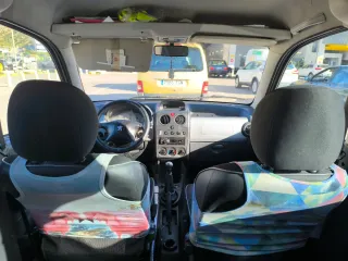 Peugeot Partner 2004 con mueble camper