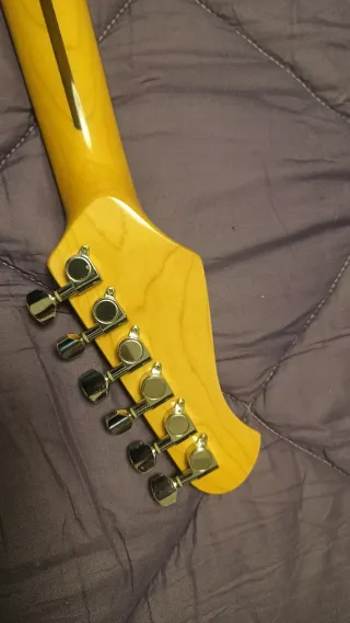 Guitarra Eléctrica Stratocaster