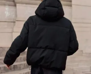 Chaqueta Zara Negra con Capucha