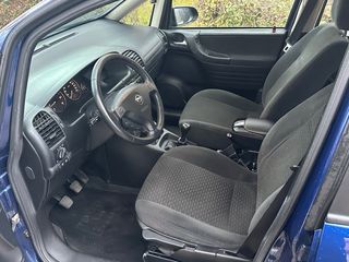Opel Zafira 2004