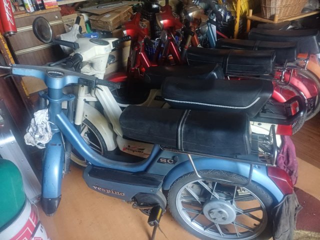 Latas antiguas Repsol .etc todas 20e