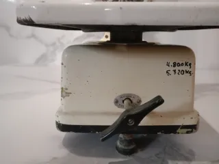 Báscula antigua coleccionista