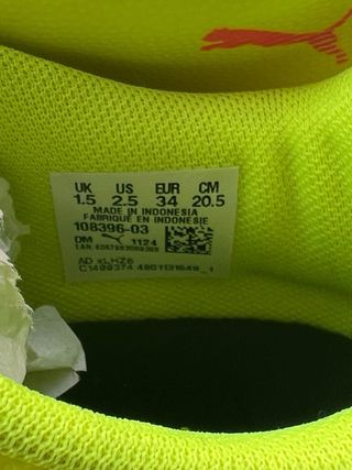 Botas botines de Fútbol Niño Puma Talla 34. Nuevas