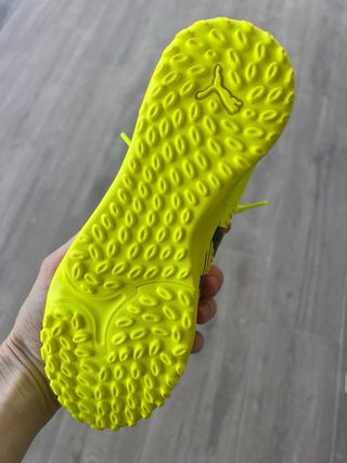 Botas botines de Fútbol Niño Puma Talla 34. Nuevas